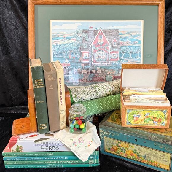 Rustic Wood Bookends | Vintage Farmhouse | Cottagecore Schoolhouse - Picture 9 of 10